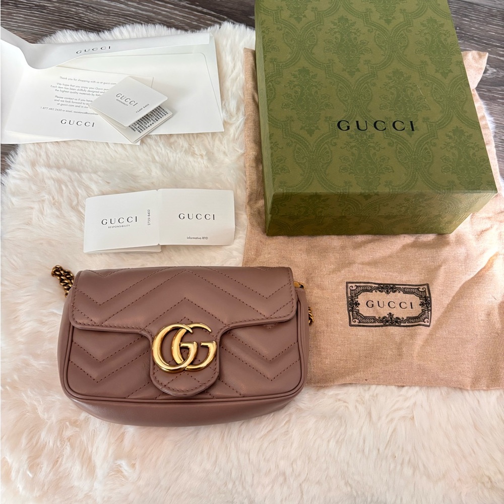 Gucci GG Marmont Flap Closure Matelasse Crossbody Mini Dusty Pink Leather